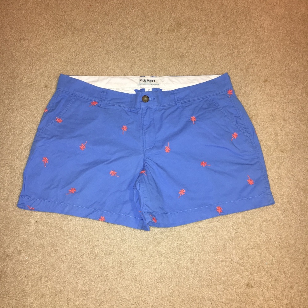 PALM LEAF PRINT SHORTS